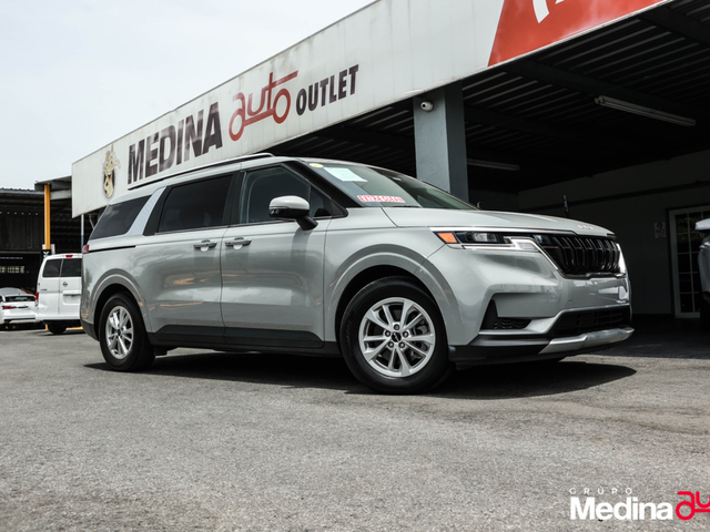 2024 Kia Carnival LX