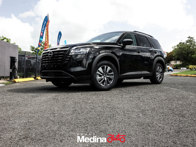 2026 Nissan Pathfinder SV