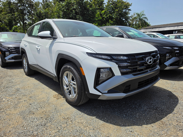 Hyundai Tucson SE 2026