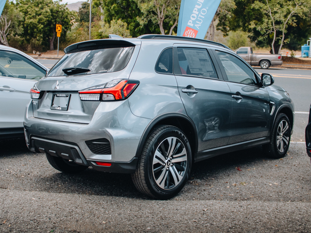 2026 Mitsubishi Outlander Sport SE