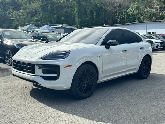 2025 Porsche Cayenne Turbo E-Hybrid