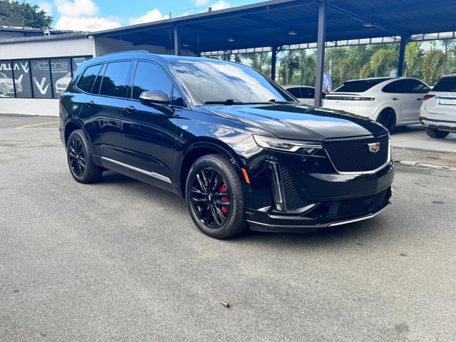 2022 Cadillac XT6 Sport