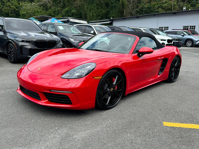 2025 Porsche 718 Boxster S
