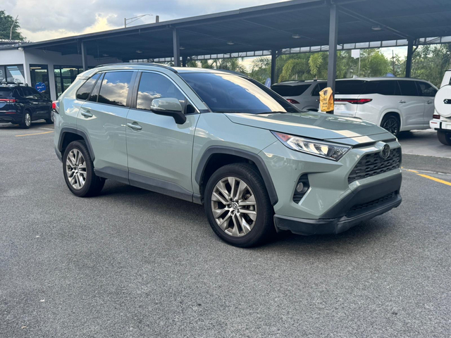 2021 Toyota RAV4 XLE Premium