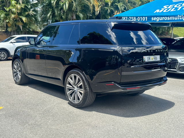 2023 Land Rover Range Rover SE