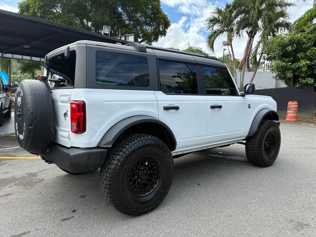 2021 Ford Bronco Base