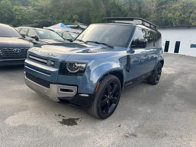2023 Land Rover Defender SE