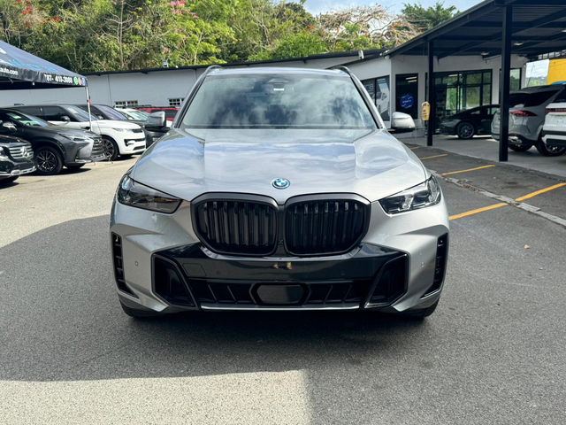 2025 BMW X5 xDrive50e