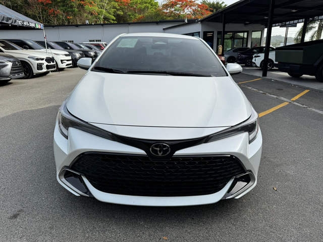 2023 Toyota Corolla Hatchback SE