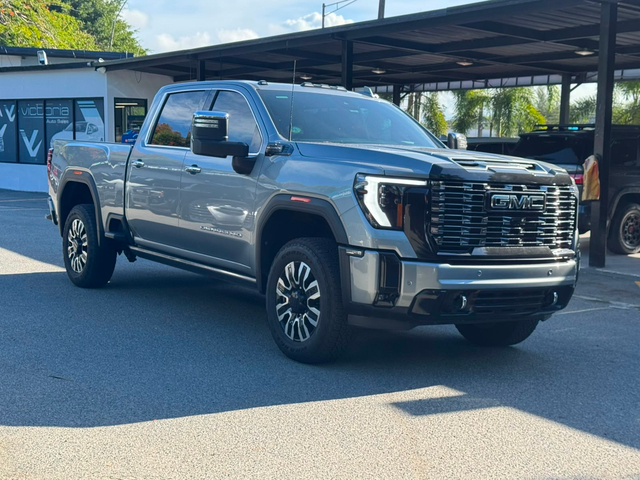2025 GMC Sierra 2500HD Denali Ultimate