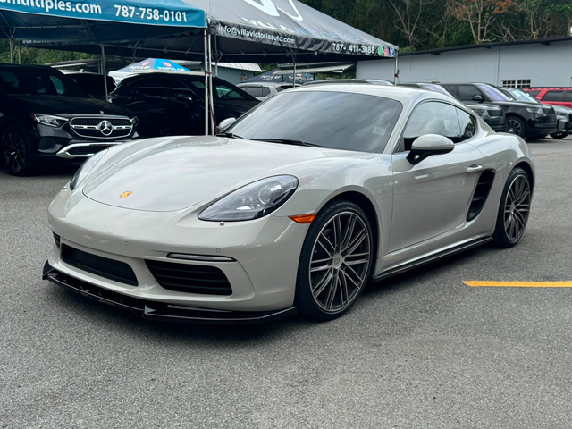 2022 Porsche 718 Cayman