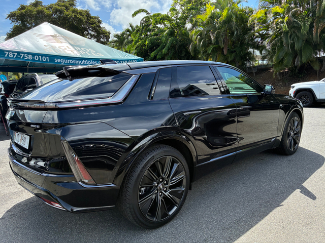 2024 Cadillac LYRIQ Sport