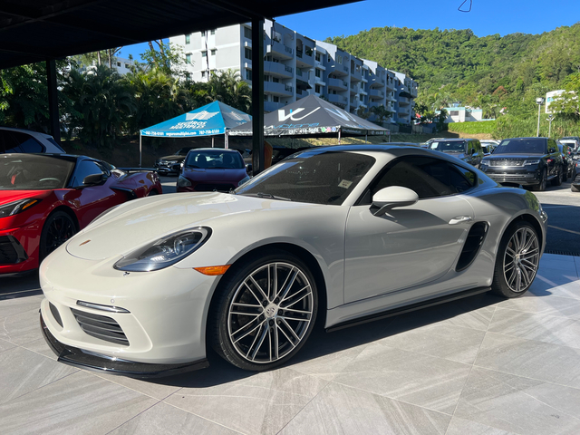2022 Porsche 718 Cayman