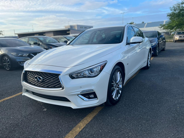2018 Infiniti Q50 []