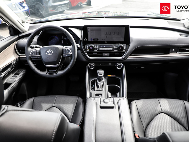 Toyota Grand Highlander Limited Massive Gray