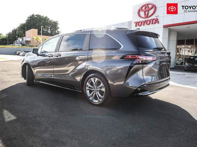 2023 Toyota Sienna