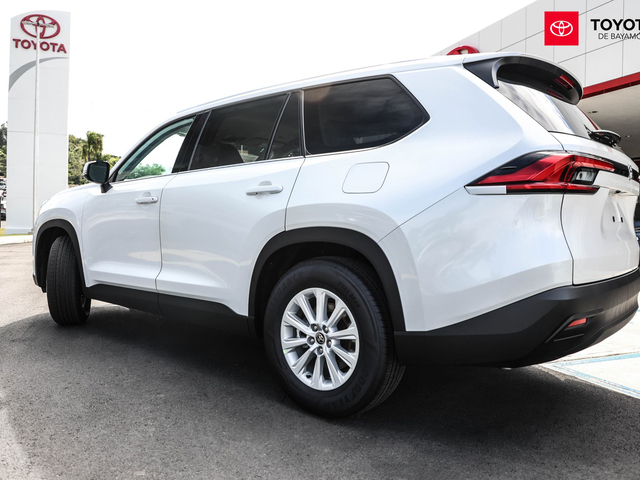 Toyota Grand Highlander XLE (White)