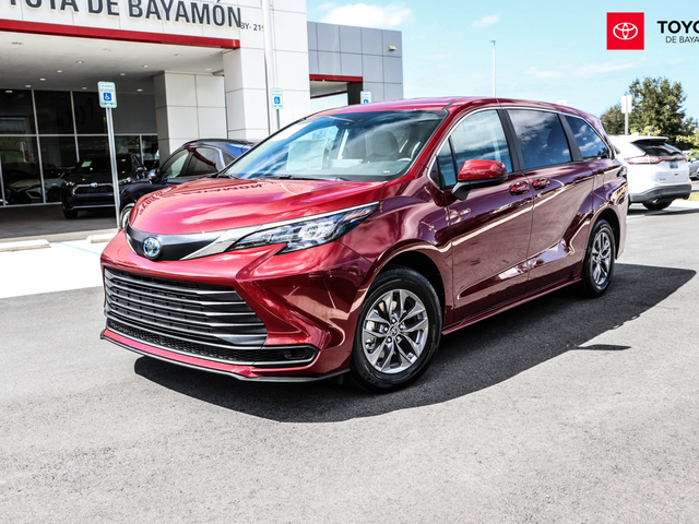 Toyota Sienna LE ( Red)