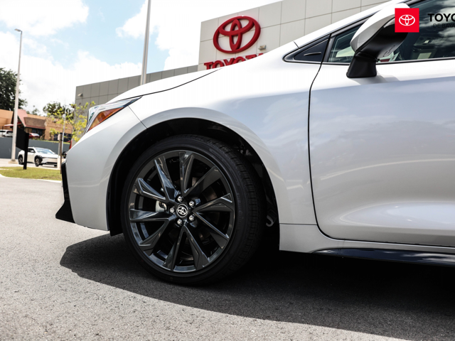 Toyota Corolla SE (Hybrid) Silver