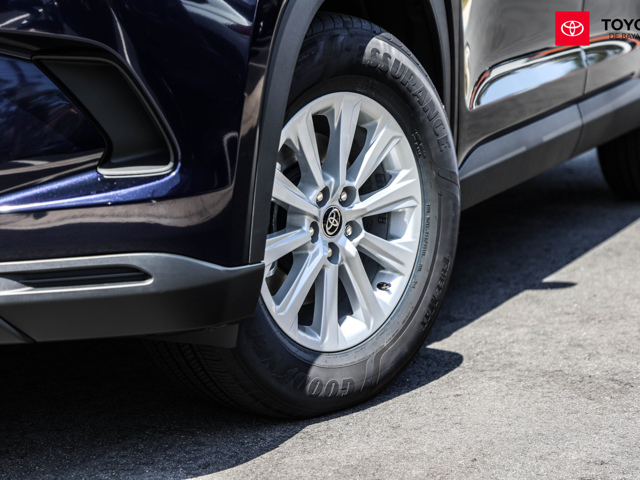 Toyota Grand Highlander XLE (Dark Blue)