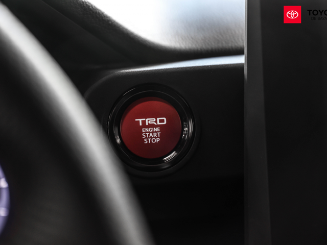 Toyota Tacoma TRD Sport (White)
