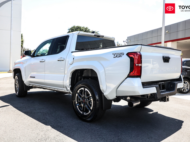 Toyota Tacoma TRD Sport (White)