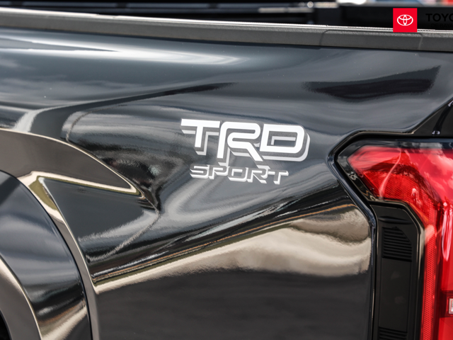 Toyota Tacoma TRD Sport (Dark Gray)