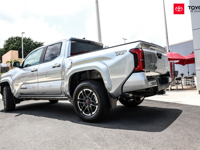 Toyota Tacoma TRD Sport (Silver)