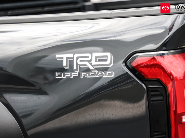 Toyota Tacoma TRD Off Road (DarkGray) Manual