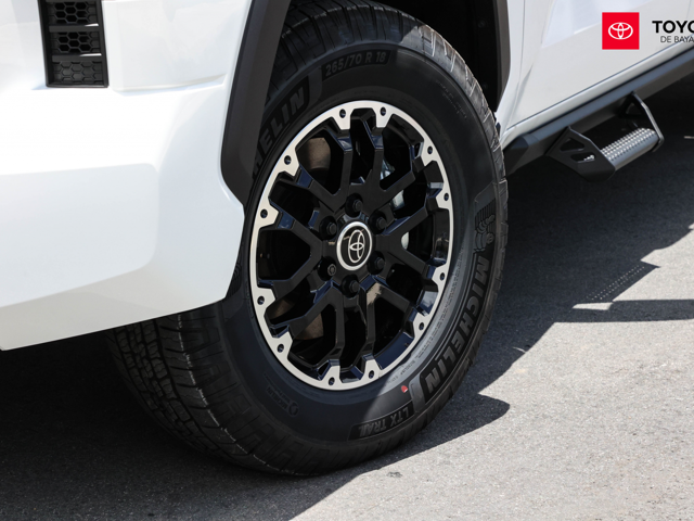 Toyota Tundra TRD Off Road (White)