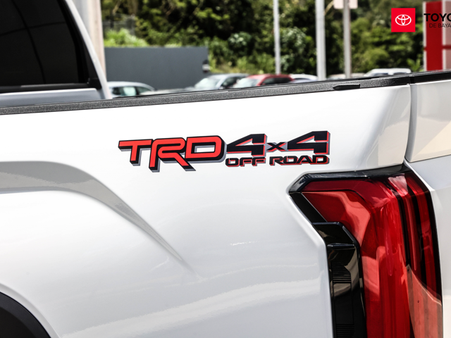 Toyota Tundra TRD Off Road (White)