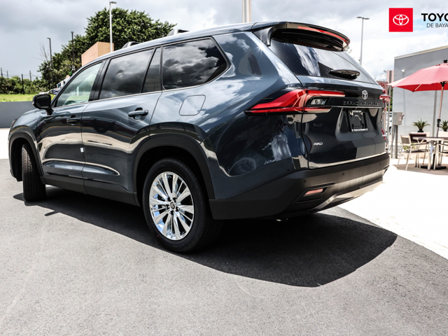 Toyota Grand Highlander Platinum (Dark Gray)