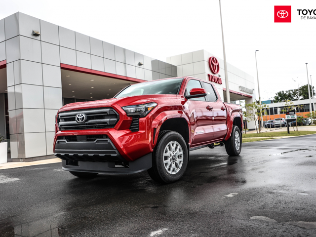 Toyota Tacoma SR5 (Red)
