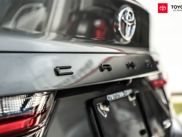 Toyota Camry SE (Hybrid) NEW
