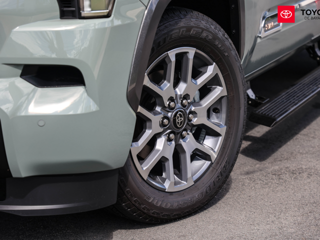 Toyota Sequoia 1794 (Urban Khaki)