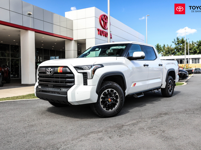 Toyota Tundra TRD Rally PKG (White)