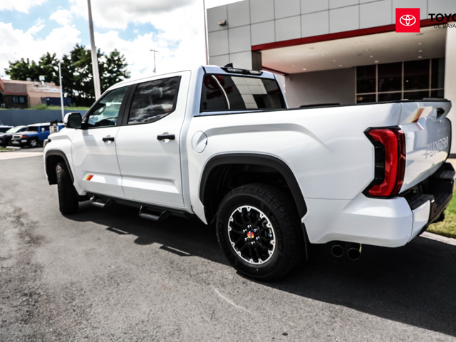 Toyota Tundra TRD Rally PKG (White)