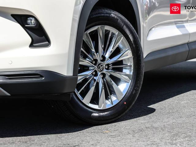 Toyota Grand Highlander Platinum (Cream)