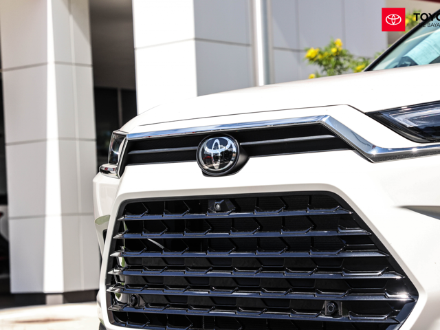 Toyota Grand Highlander Platinum (Cream)