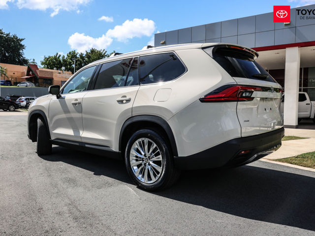 Toyota Grand Highlander Platinum (Cream)