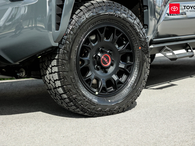 Toyota Tacoma TRD Sport (Dark Gray) Equipada