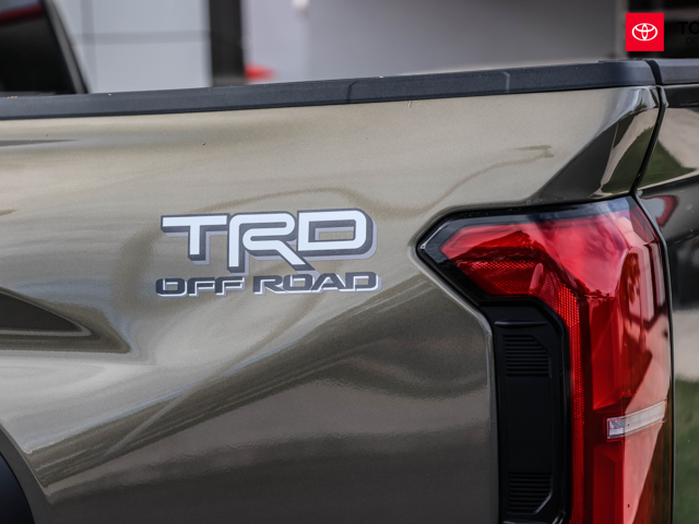 Toyota Tacoma TRD Off Road (Bronze Oxide)