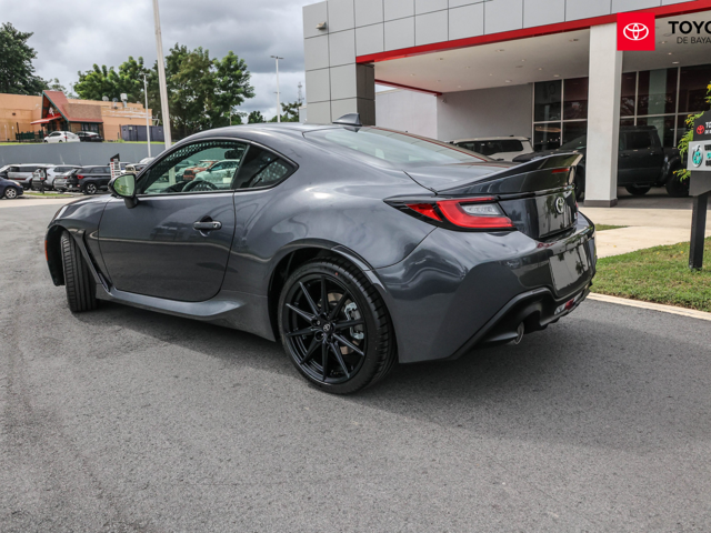 Toyota GR86 Premium (Magnetic Gray)