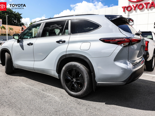 Toyota Highlander Special Black Package (Cement Gray)