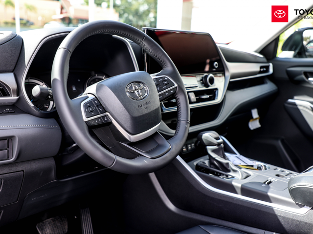 Toyota Highlander Special Black Package (Cement Gray)