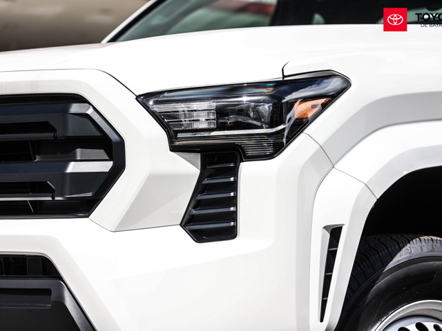 Toyota Tacoma SR Bmax Extra Cab (White)