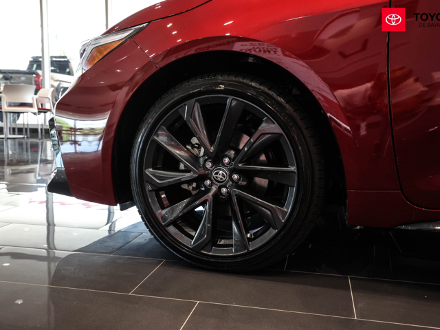 Toyota Corolla XSE (Emotional Red)