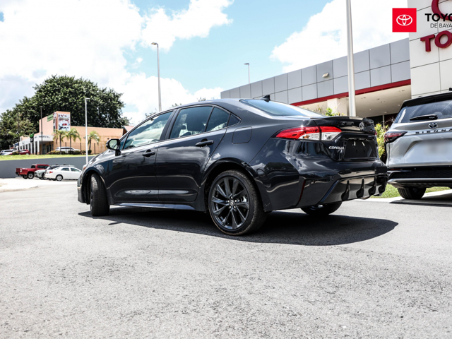 Toyota Corolla SE (Dark Gray)