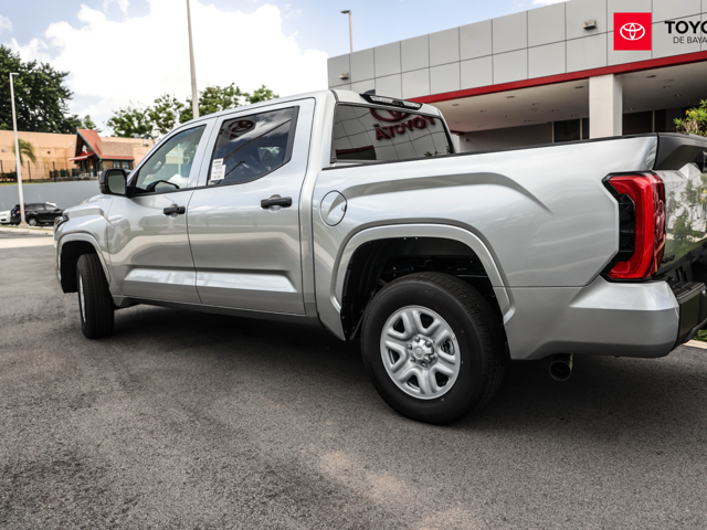 Toyota Tundra SR (Silver)