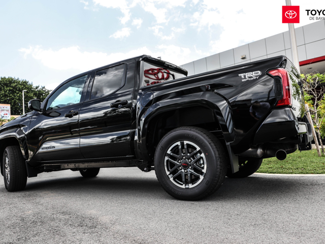 Toyota Tacoma TRD Sport Premium (Black)